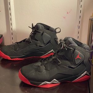 “ Jordan True Flights “